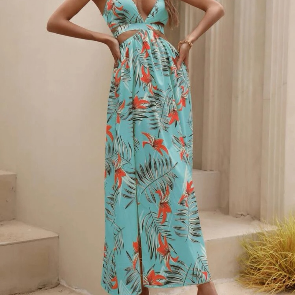 This dress is from Shein it’s in a size XL